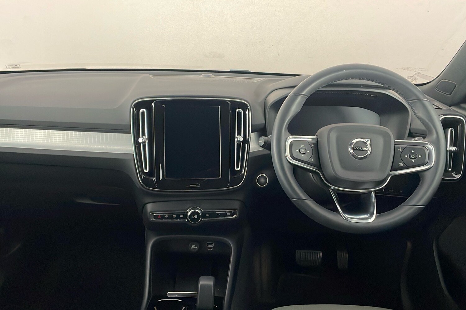 Used Volvo XC40 2022 for sale - 78219541: Photo 8