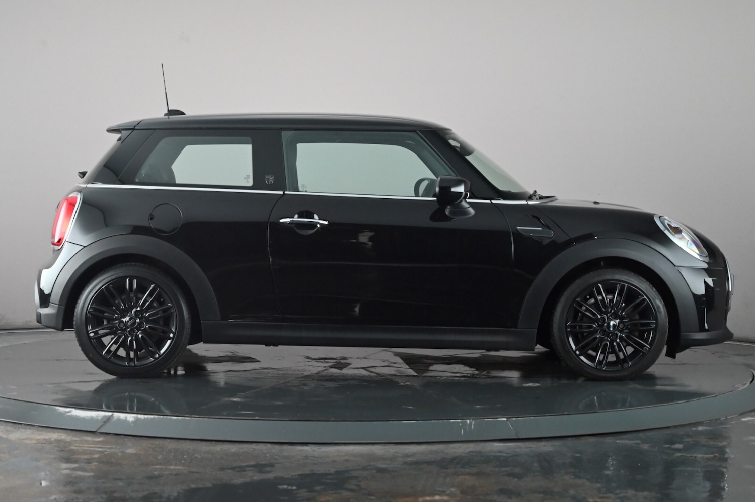 Used MINI Hatch 2022 for sale - 76660211: Photo 3