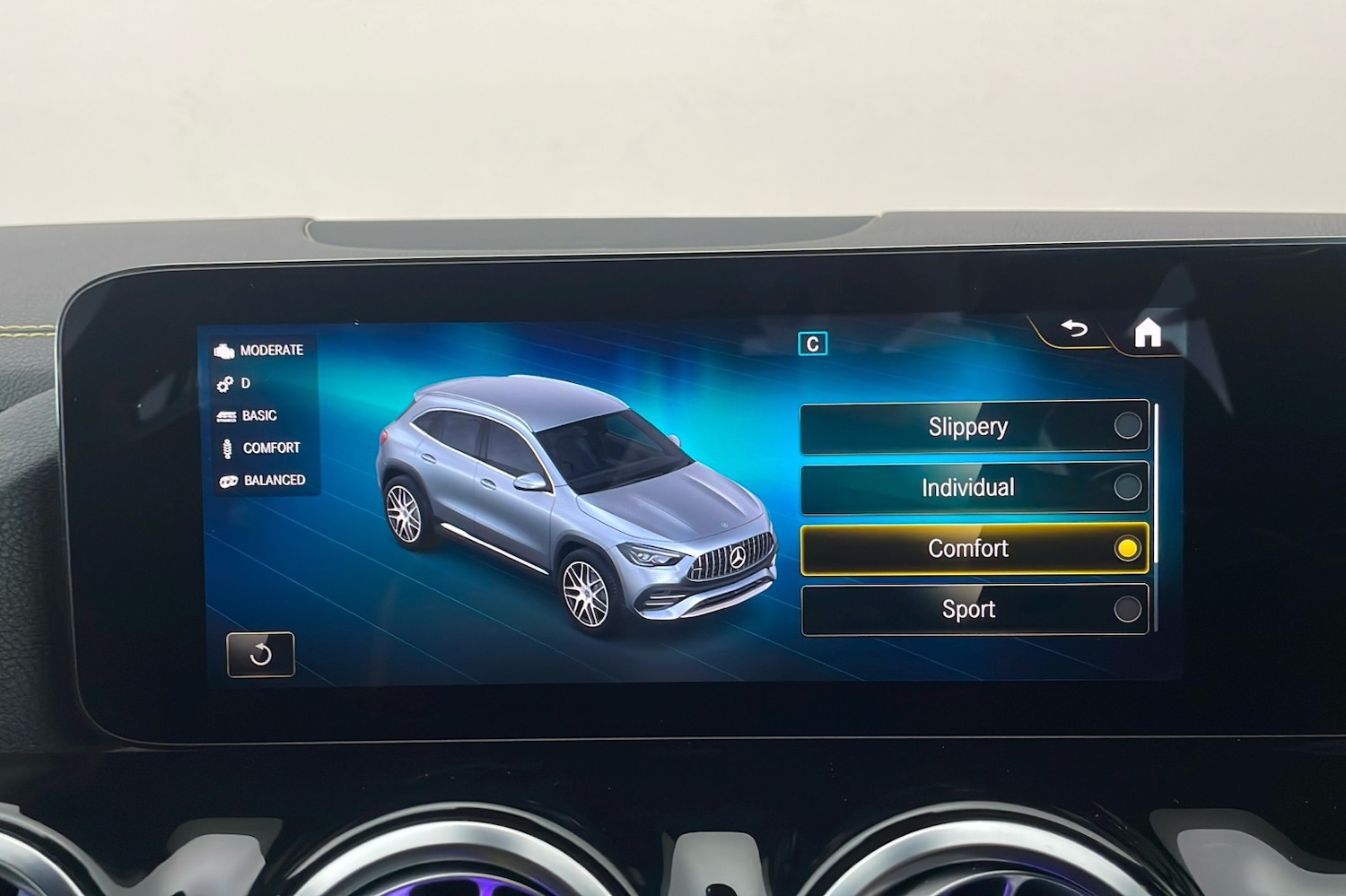 Used Mercedes-Benz GLA 2022 for sale - 77643568: Photo 22