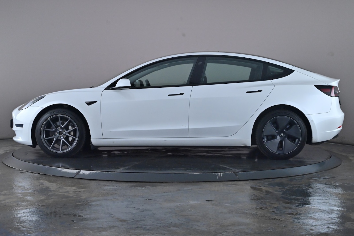 Used Tesla Model 3 2021 for sale - 76660248: Photo 15