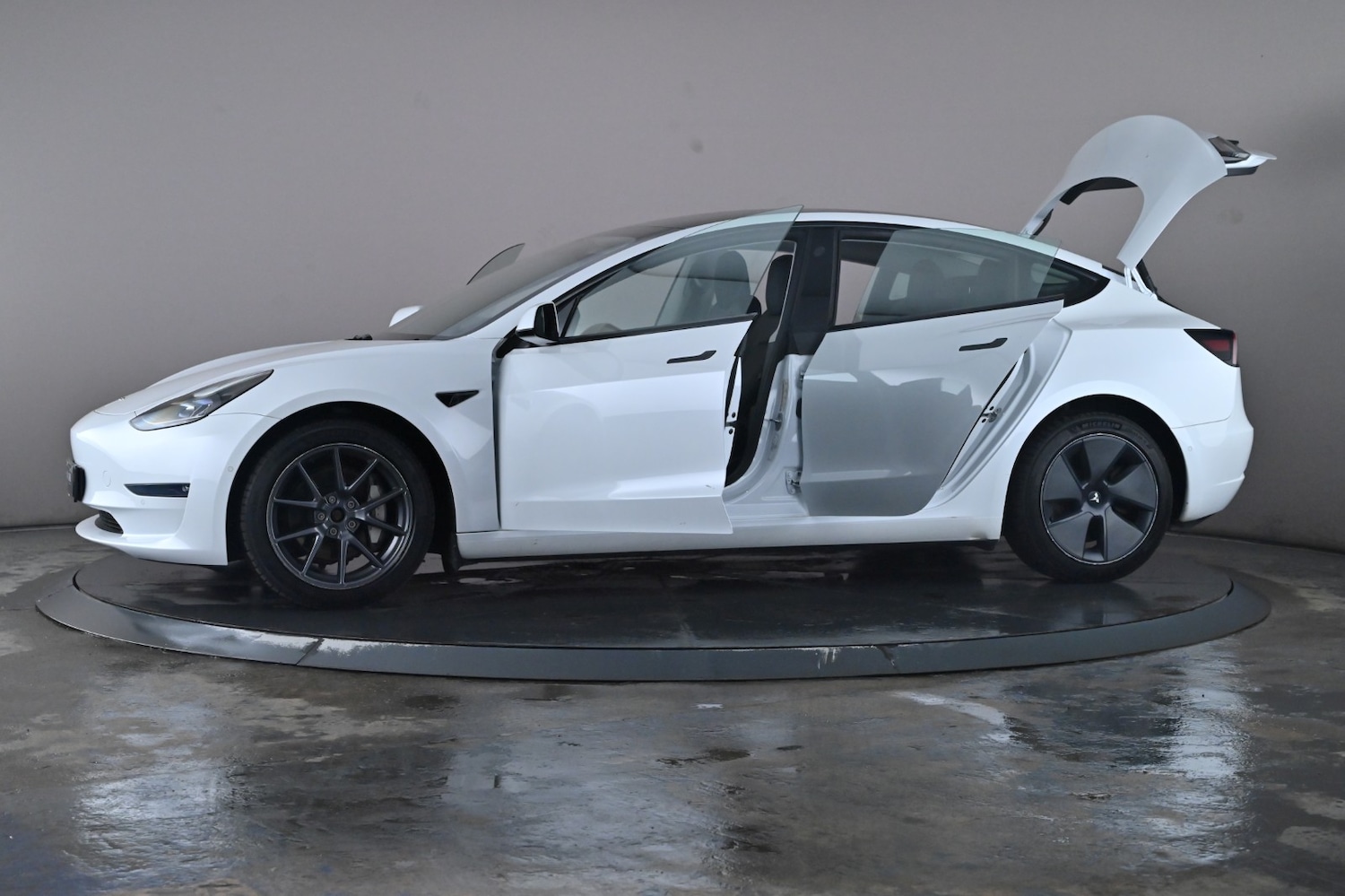 Used Tesla Model 3 2021 for sale - 76660248: Photo 49