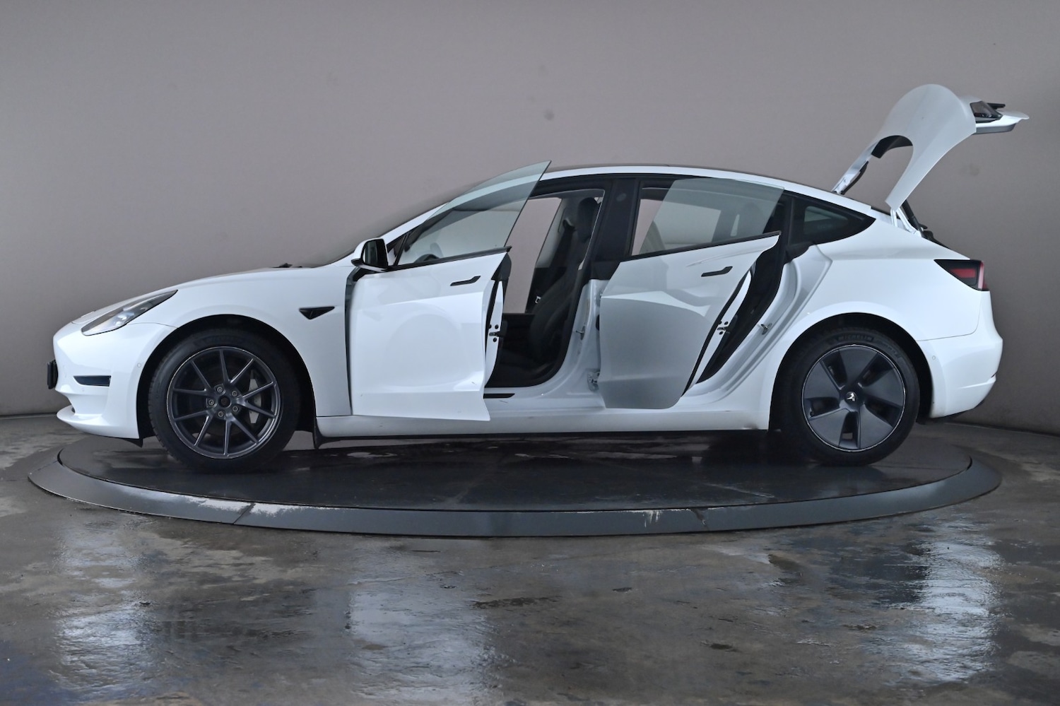 Used Tesla Model 3 2021 for sale - 76660248: Photo 50