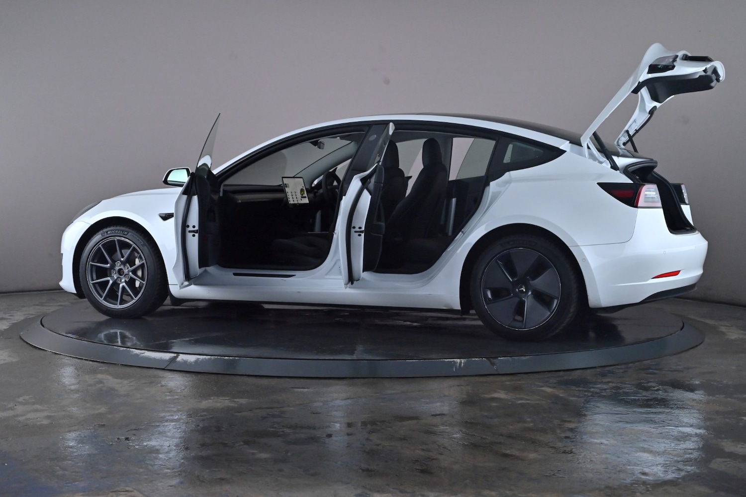 Used Tesla Model 3 2021 for sale - 76660248: Photo 53