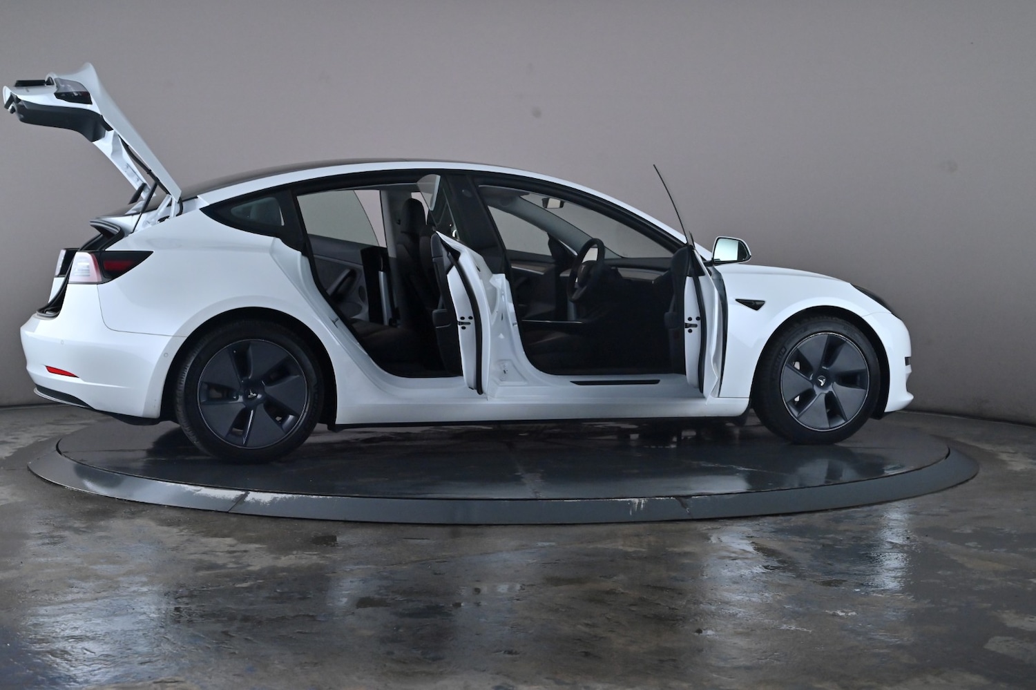 Used Tesla Model 3 2021 for sale - 76660248: Photo 67