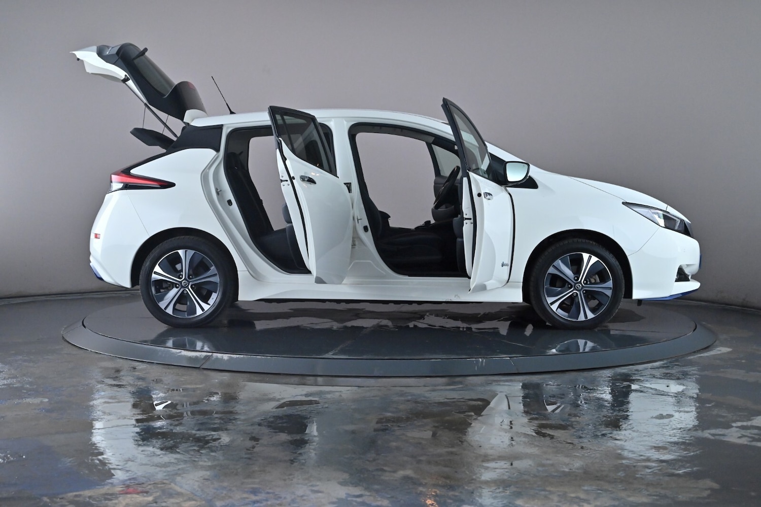 Used Nissan Leaf 2020 for sale - 76672291: Photo 41