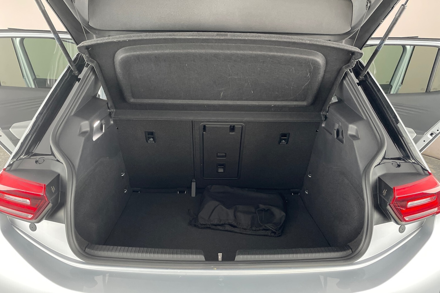 Used Volkswagen ID.3 2020 for sale - 76635157: Photo 17