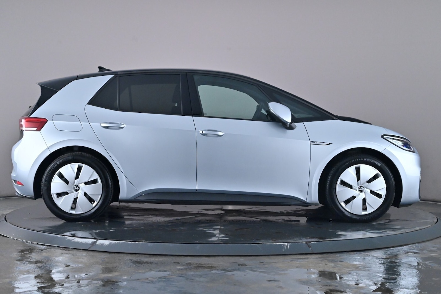 Used Volkswagen ID.3 2020 for sale - 76635157: Photo 3