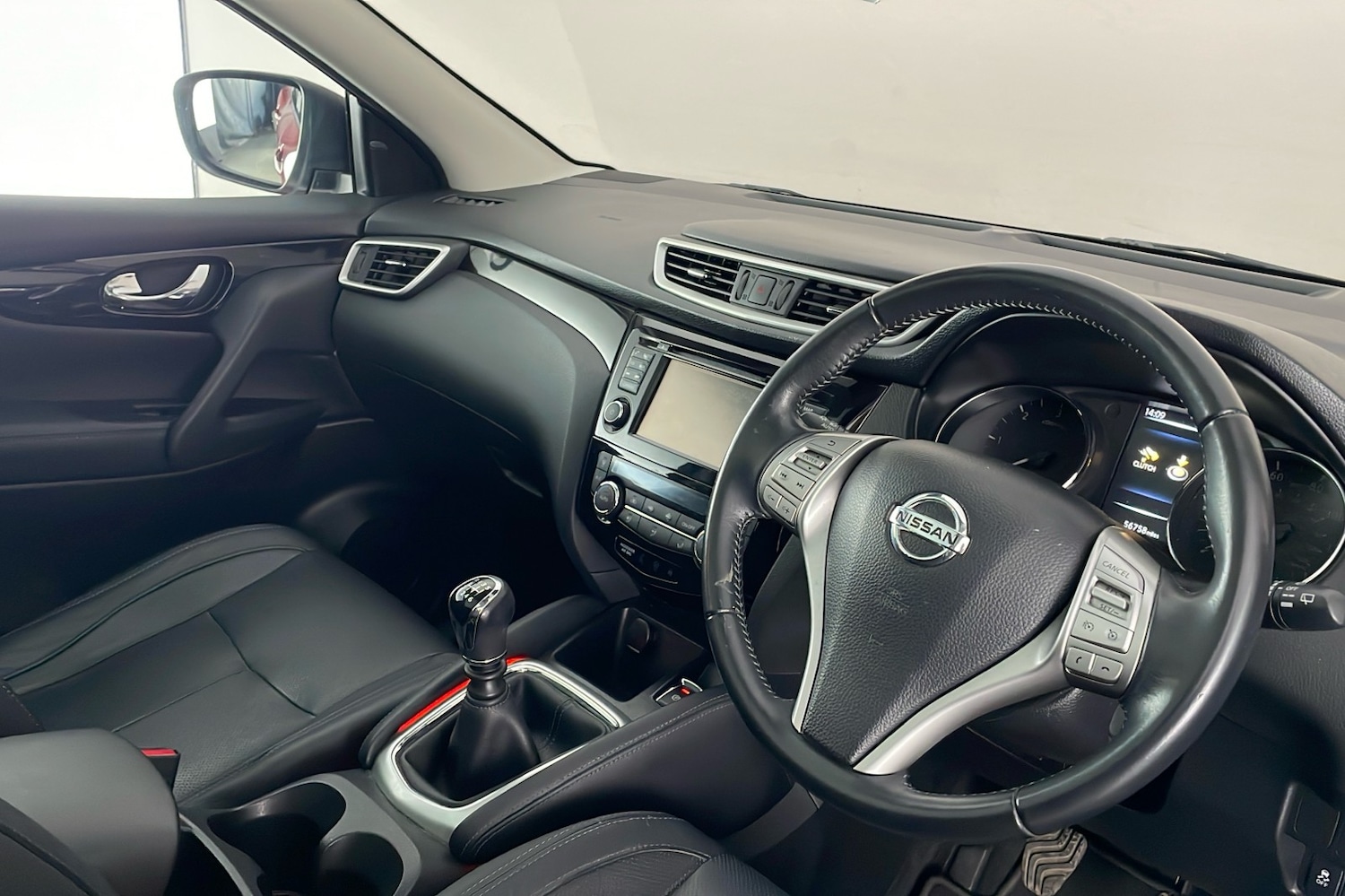 Used Nissan Qashqai 2016 for sale - 77976939: Photo 10