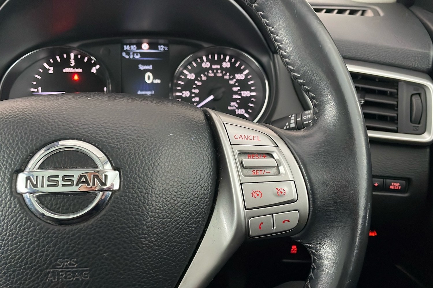 Used Nissan Qashqai 2016 for sale - 77976939: Photo 15