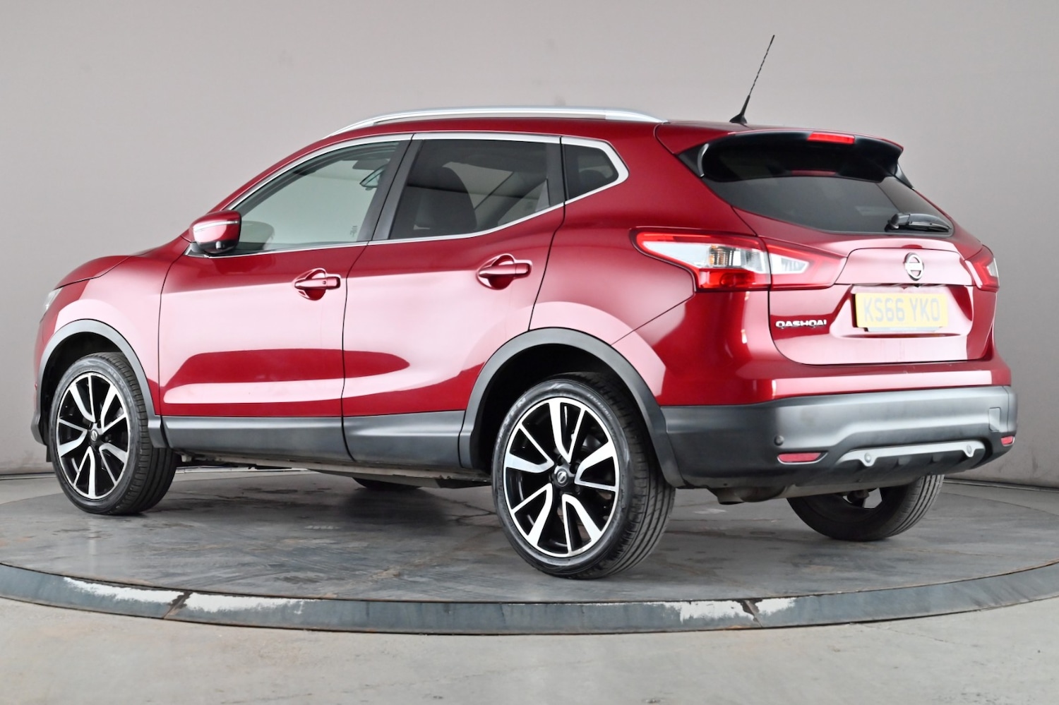 Used Nissan Qashqai 2016 for sale - 77976939: Photo 4