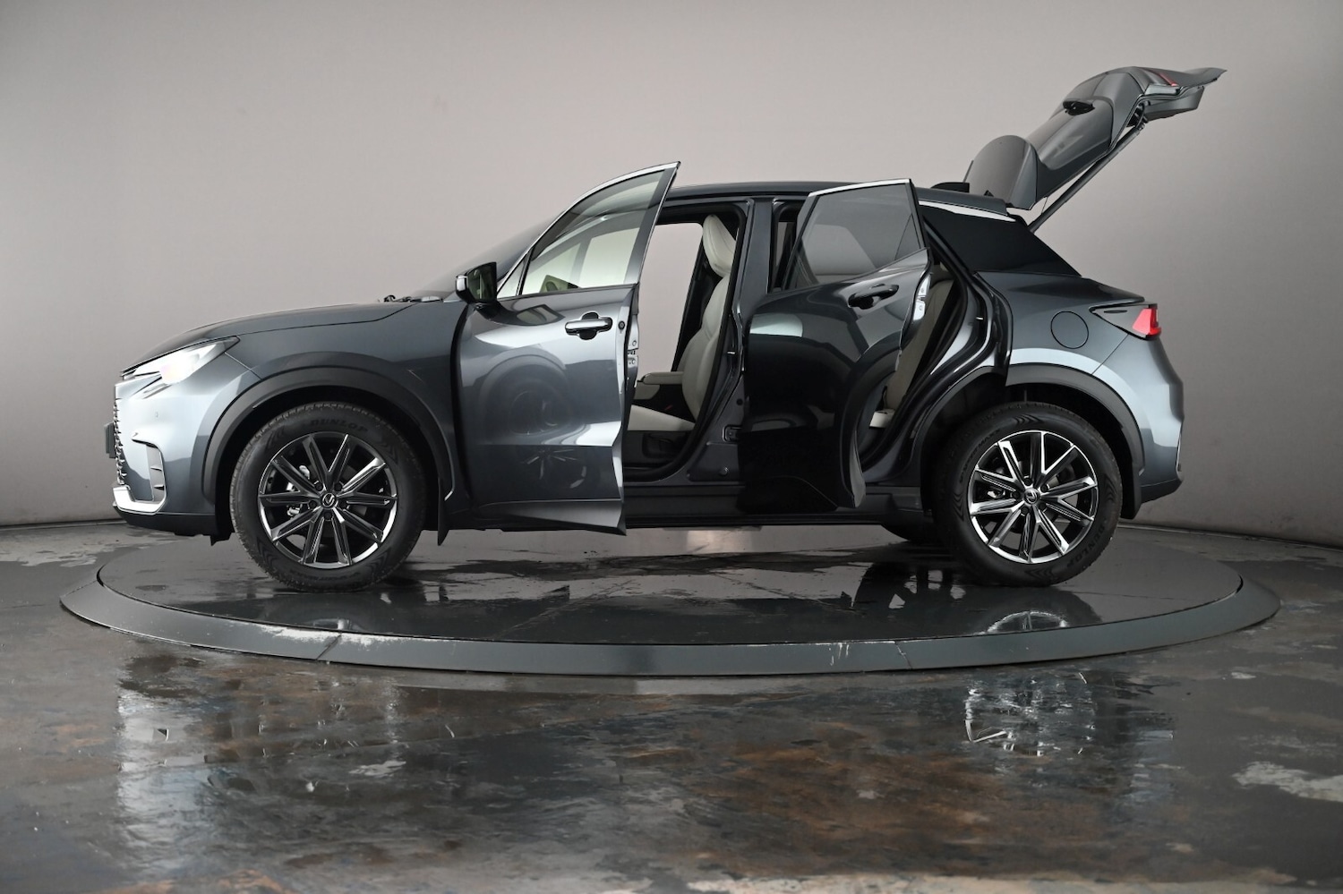 Used Lexus LBX 2025 for sale - 76635111: Photo 54