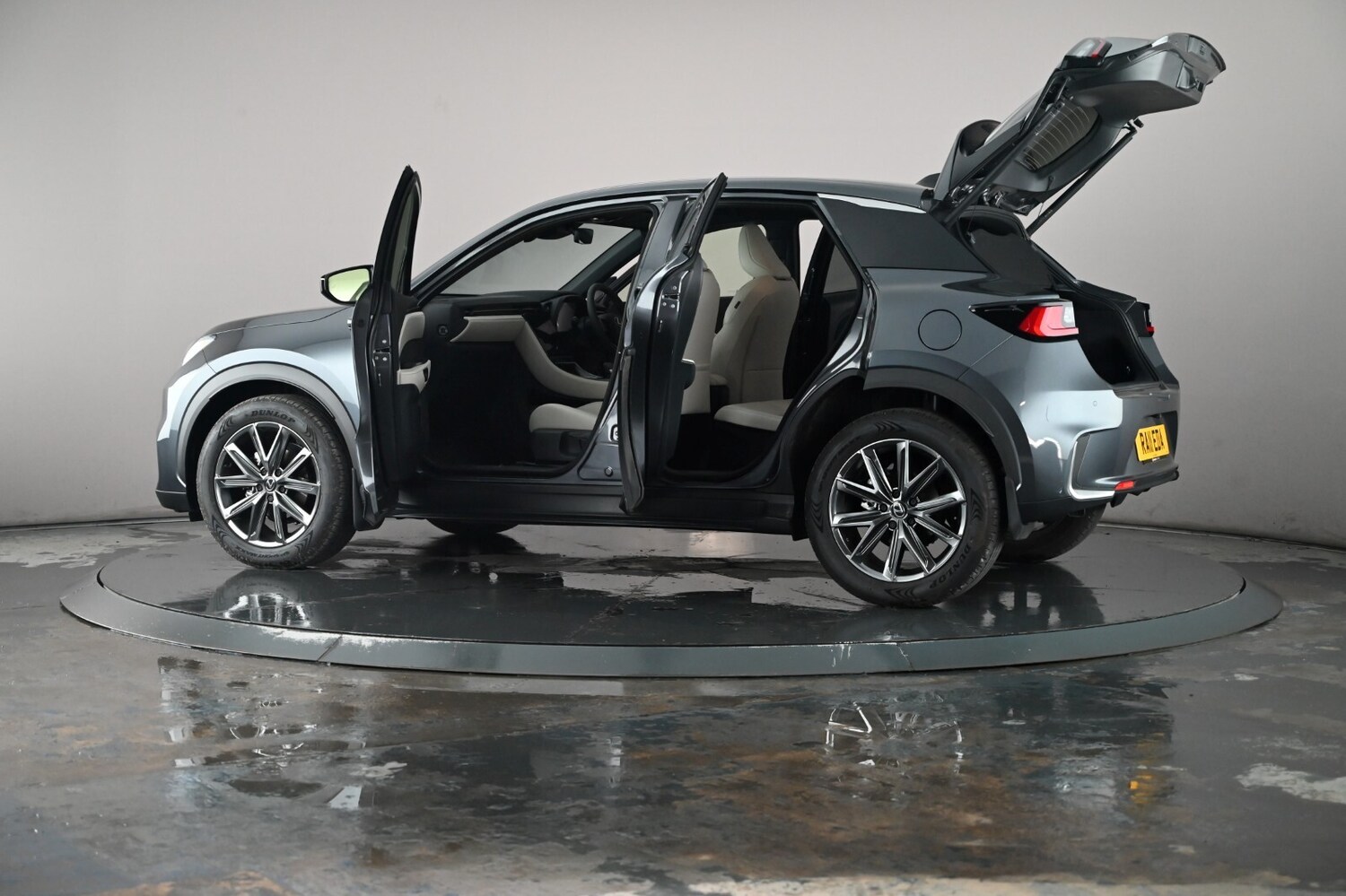 Used Lexus LBX 2025 for sale - 76635111: Photo 57