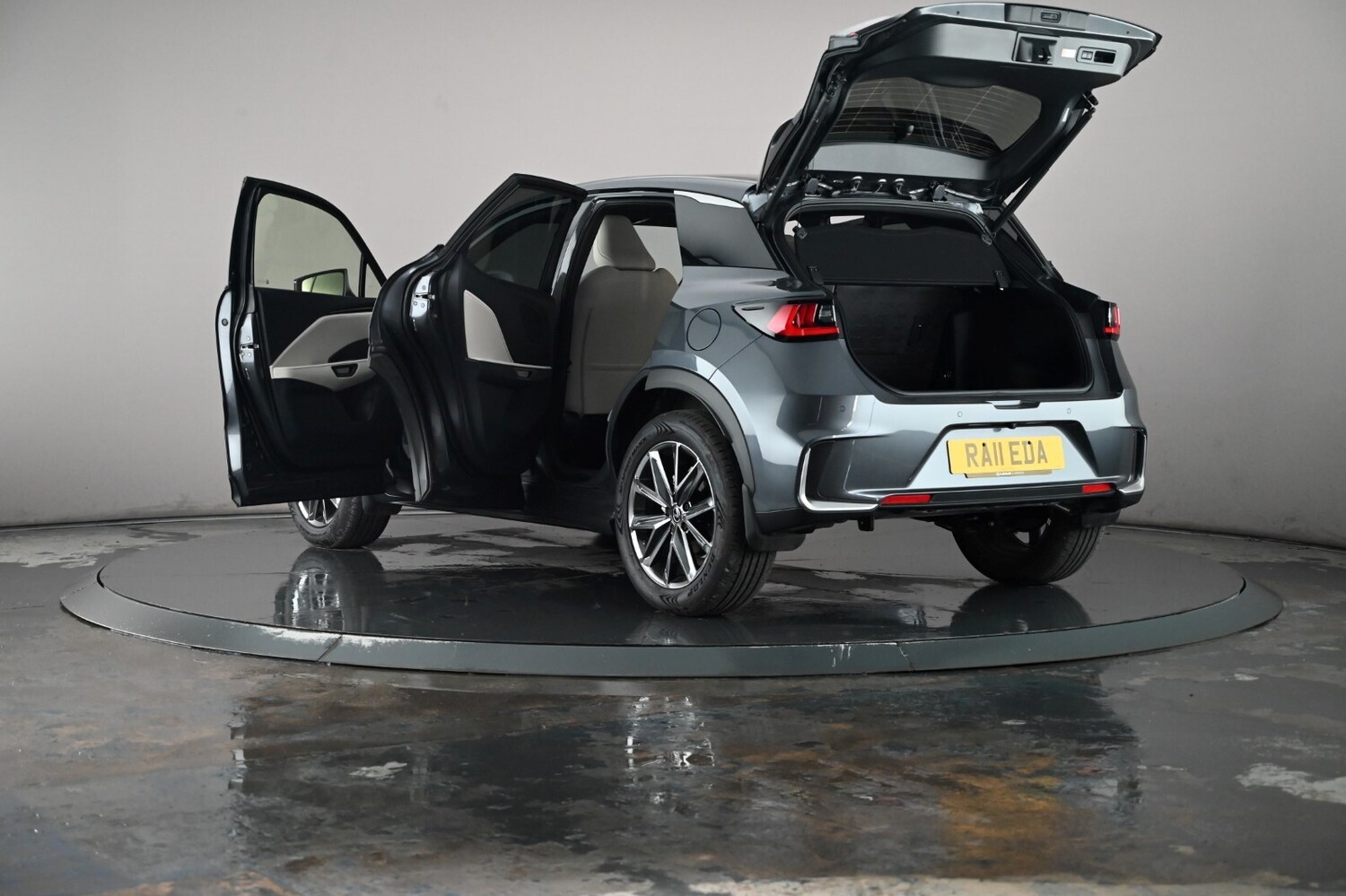 Used Lexus LBX 2025 for sale - 76635111: Photo 60