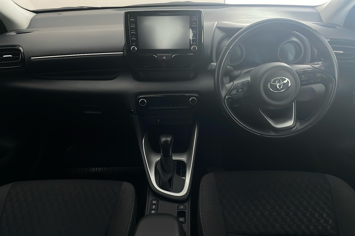 Used Toyota Yaris 2022 for sale - 76344682: Photo 8