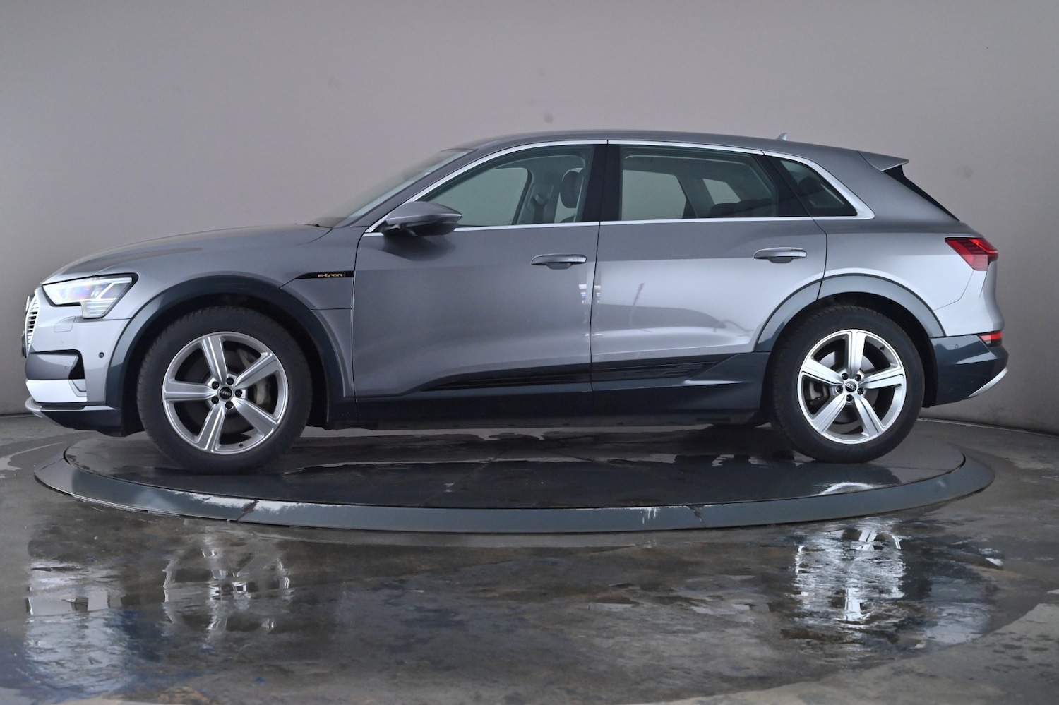 Used Audi e-tron 2022 for sale - 76754269: Photo 14