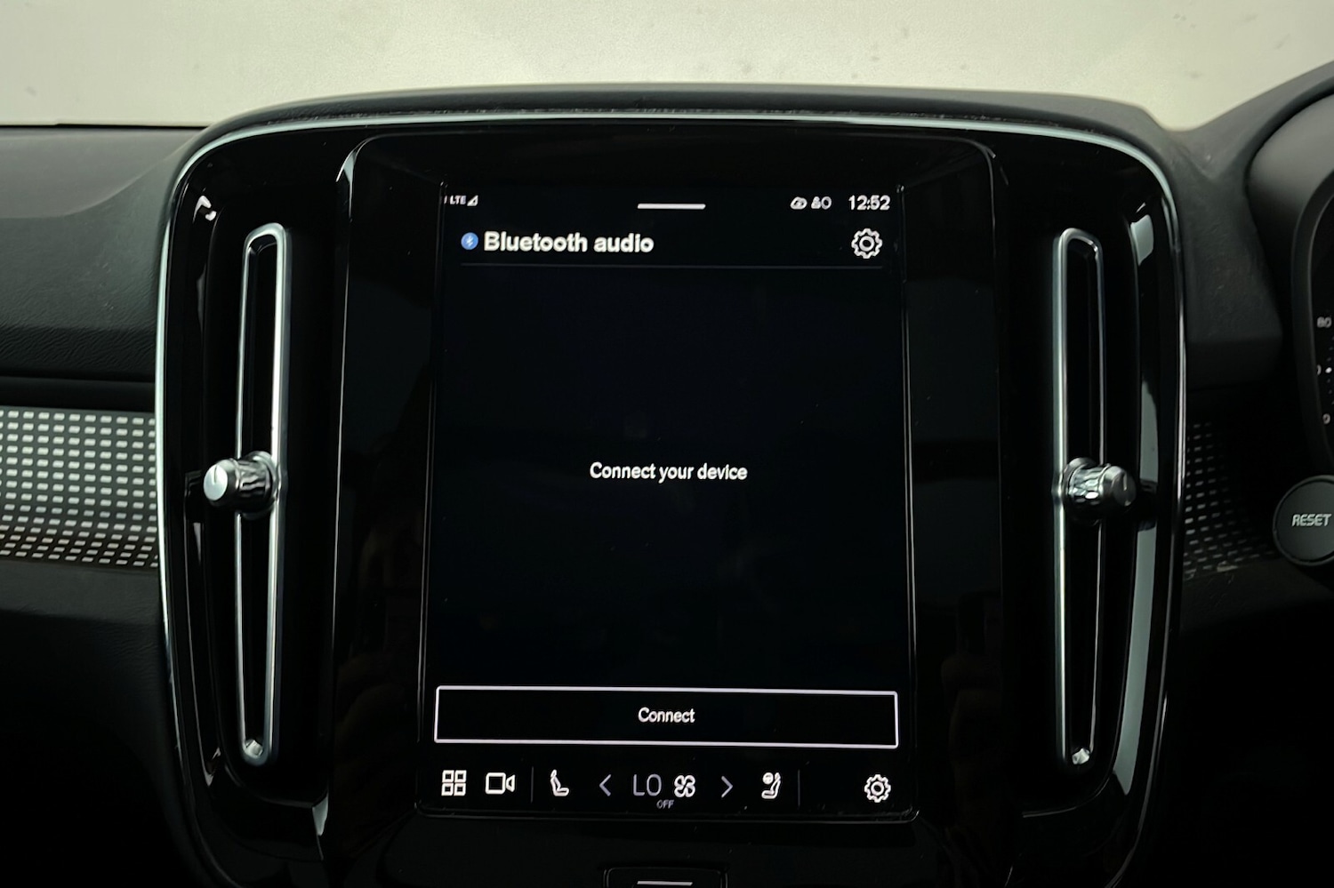 Used Volvo XC40 2021 for sale - 76635195: Photo 18