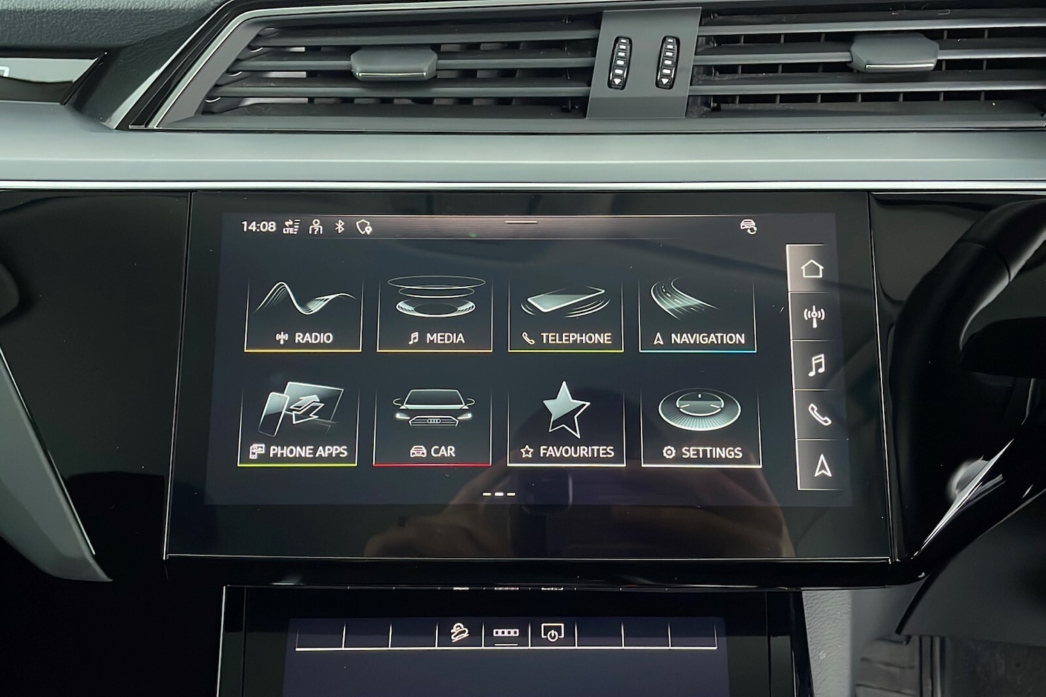 Used Audi e-tron 2021 for sale - 76660206: Photo 19