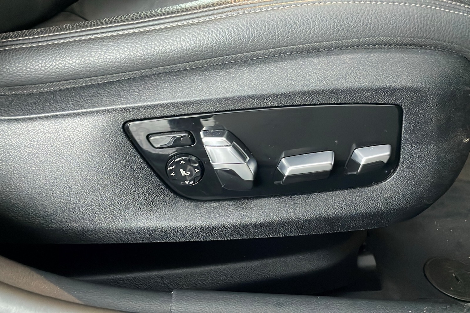 Used BMW 5 Series 2022 for sale - 76754223: Photo 28