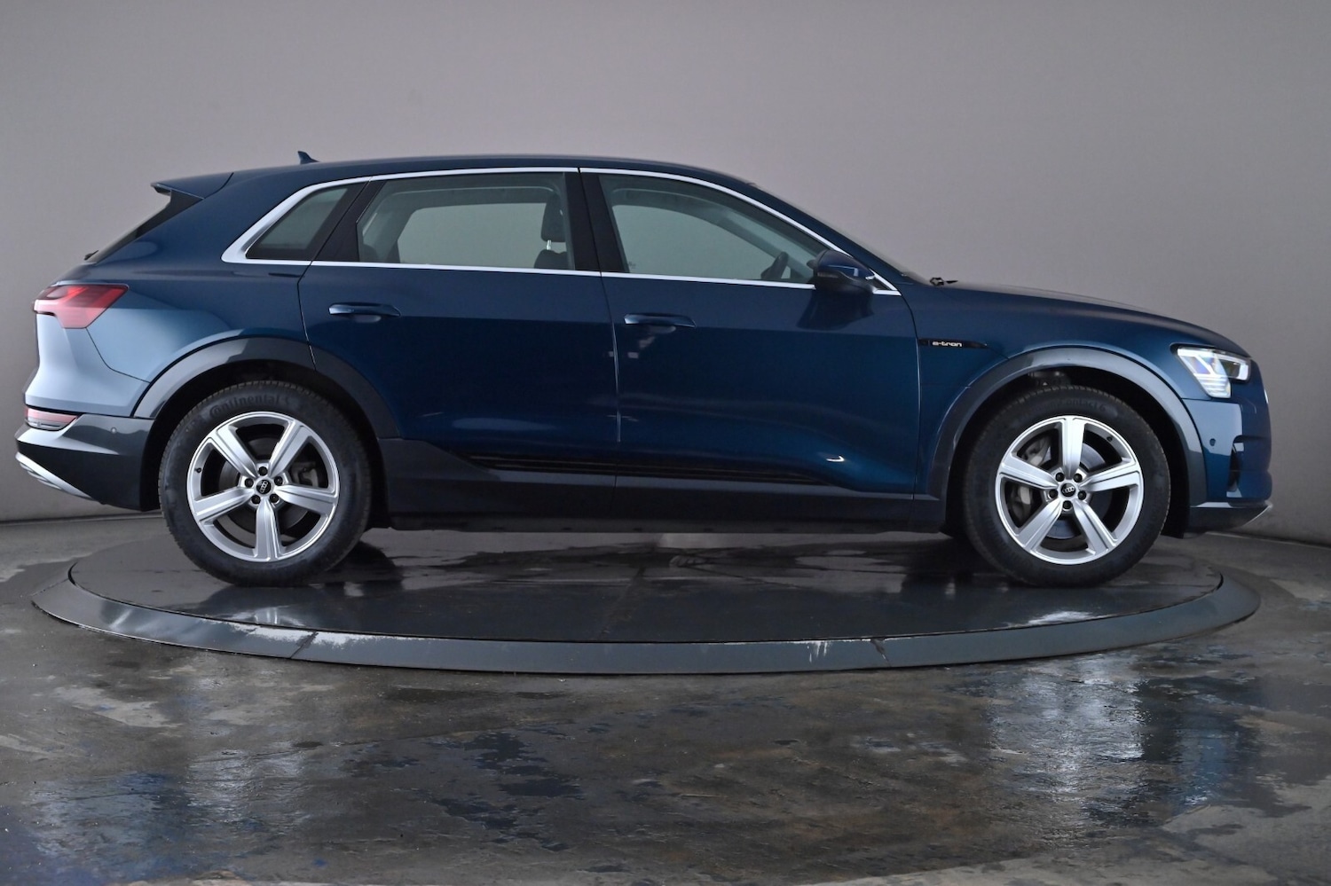 Used Audi e-tron 2022 for sale - 76621927: Photo 3