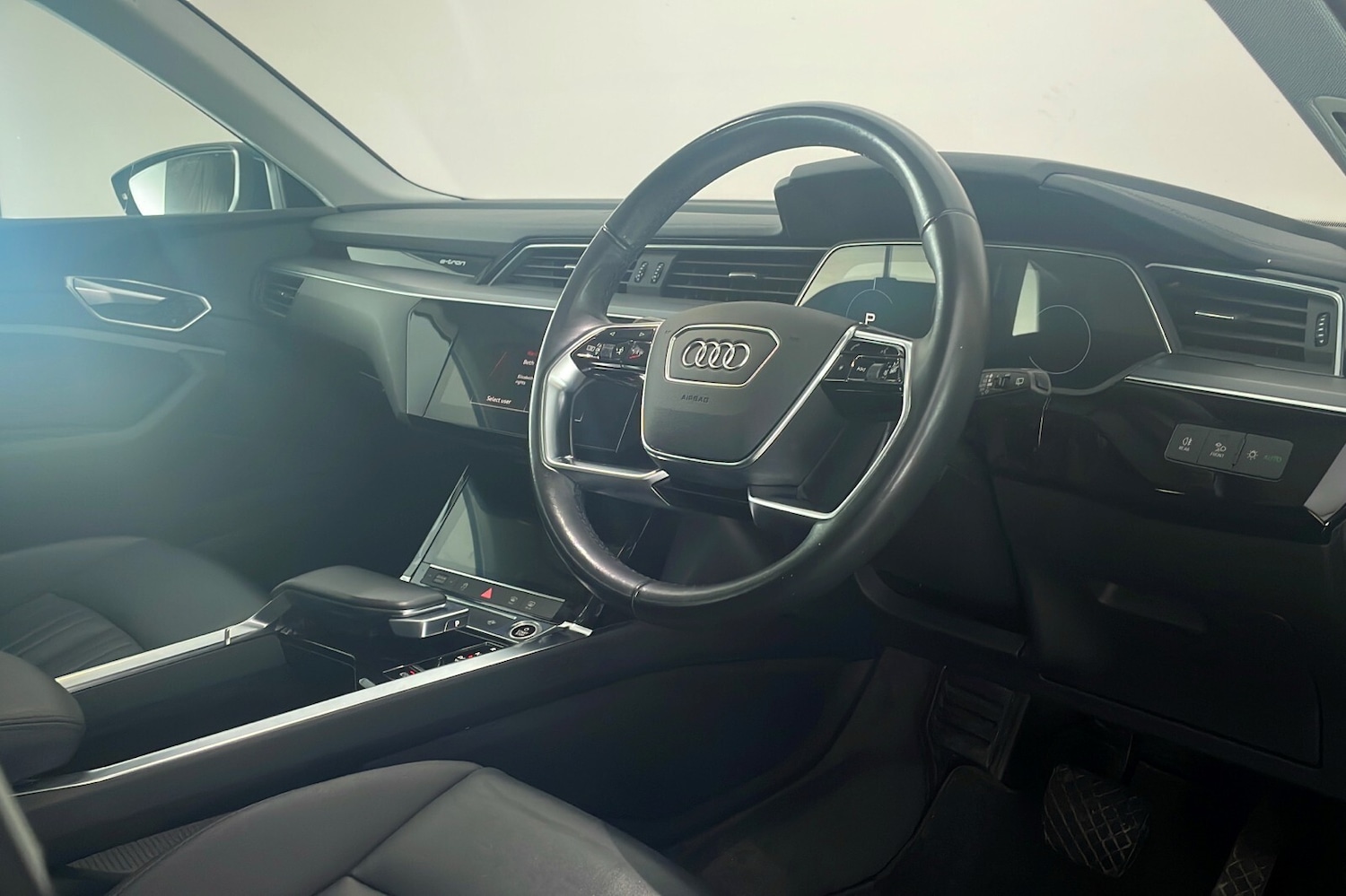 Used Audi e-tron 2022 for sale - 76621927: Photo 9