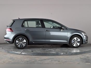 Used Volkswagen e-Golf 2020 for sale - 76364292: Photo
