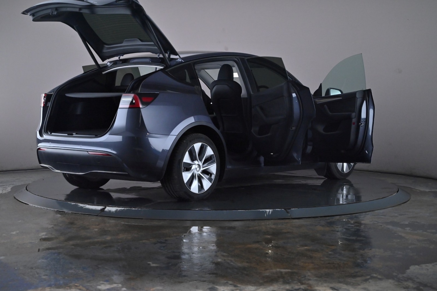 Used Tesla Model Y 2022 for sale - 76716515: Photo 64