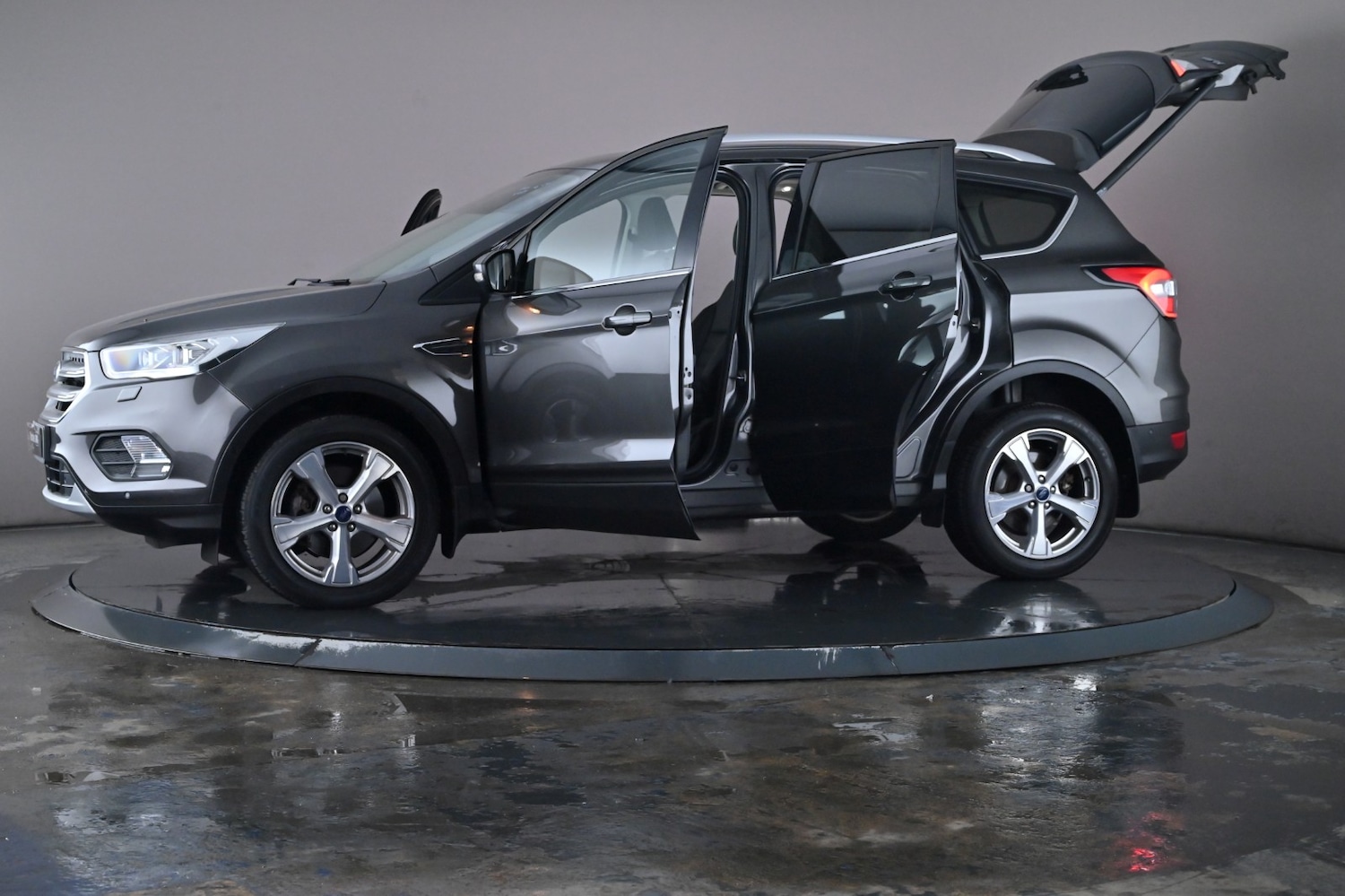 Used Ford Kuga 2018 for sale - 76621905: Photo 49