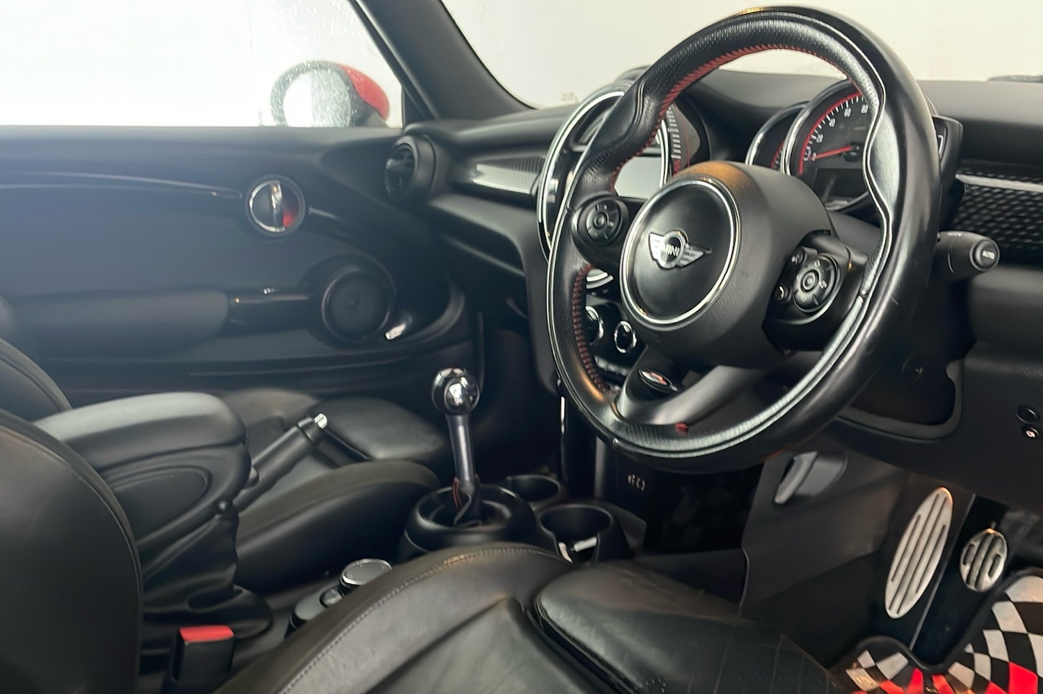 Used MINI Convertible 2018 for sale - 76769076: Photo 10