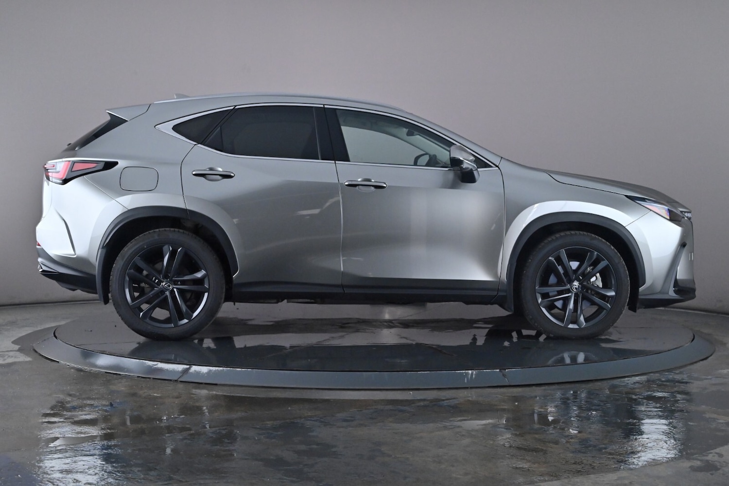 Used Lexus NX 2023 for sale - 76744646: Photo 3