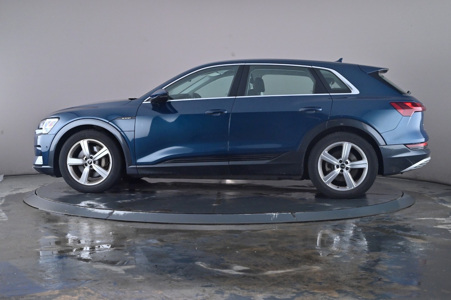 Used Audi e-tron 2021 for sale - 76672412: Photo 16