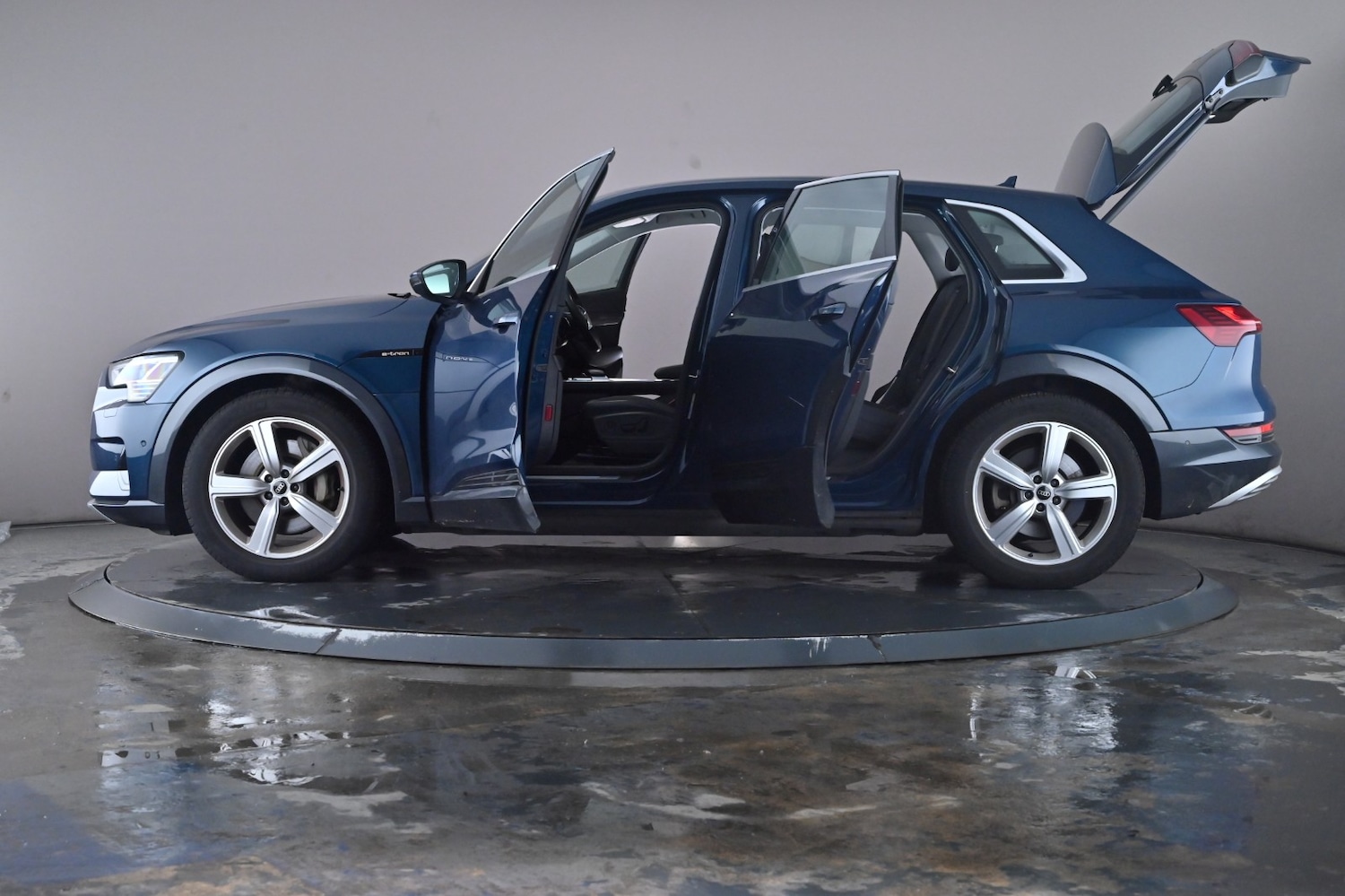 Used Audi e-tron 2021 for sale - 76672412: Photo 52