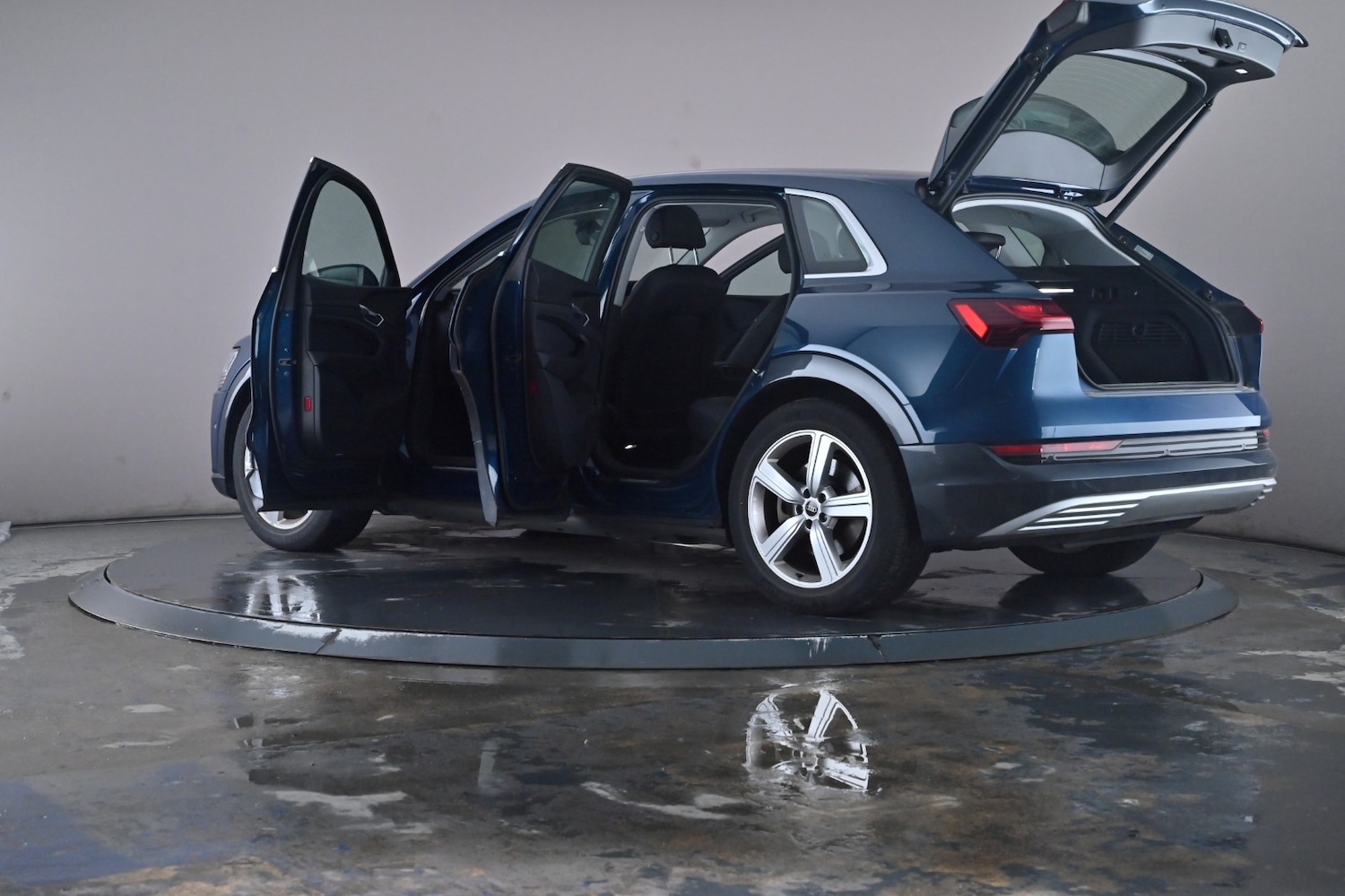 Used Audi e-tron 2021 for sale - 76672412: Photo 56