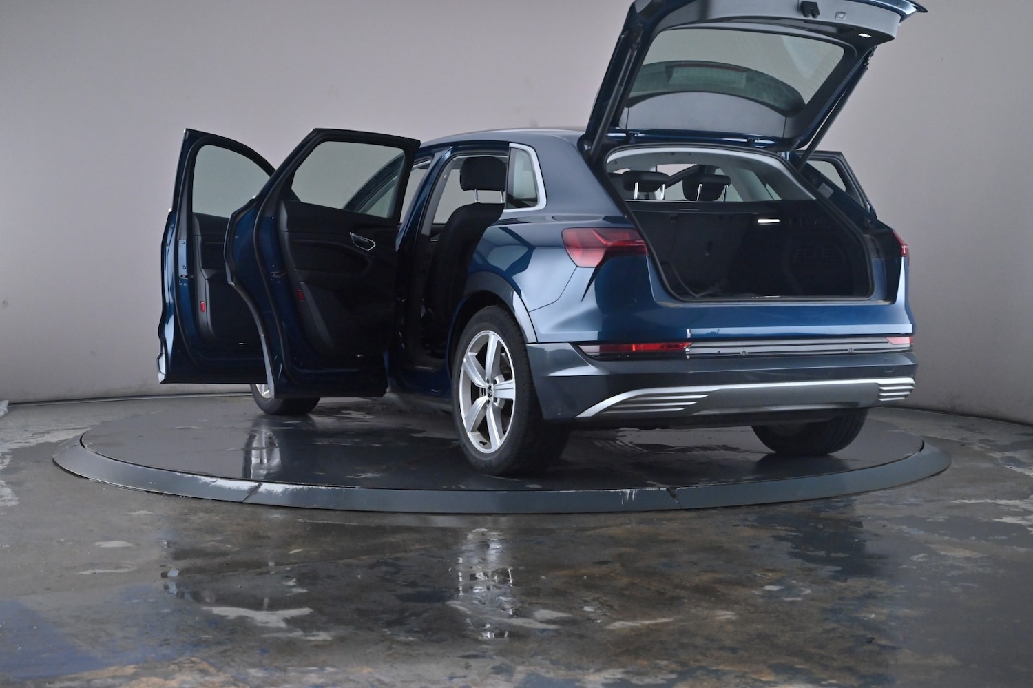 Used Audi e-tron 2021 for sale - 76672412: Photo 58