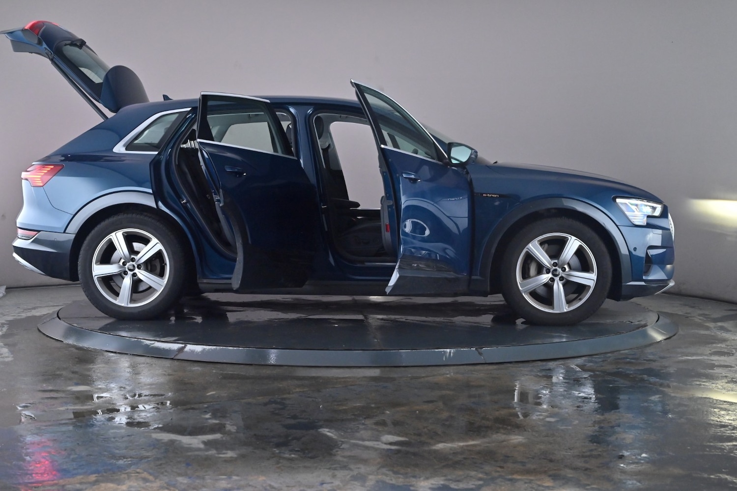 Used Audi e-tron 2021 for sale - 76672412: Photo 70