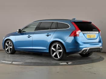 Used Volvo V60 2017 for sale - 79696281: Photo