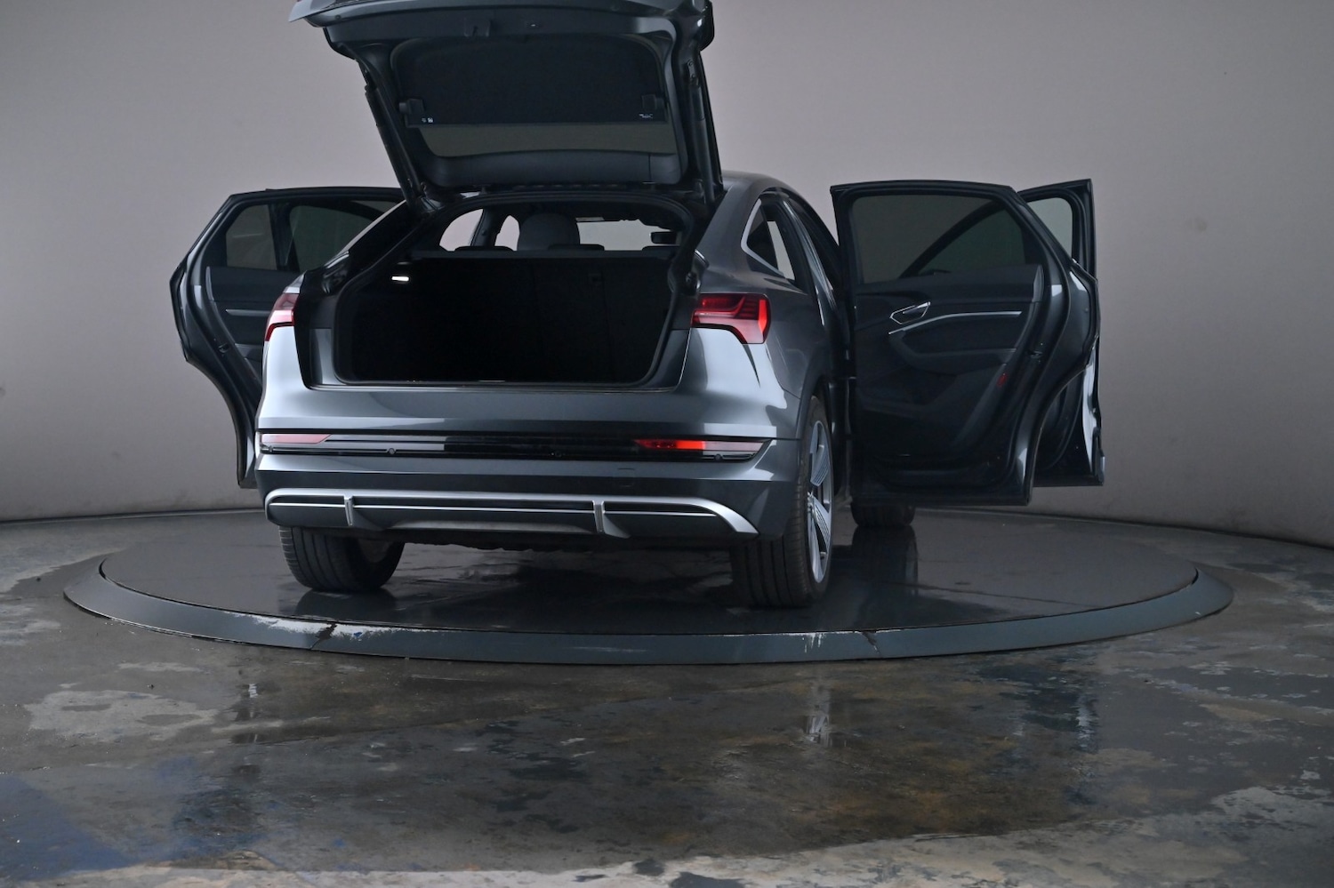 Used Audi e-tron 2022 for sale - 76730471: Photo 61