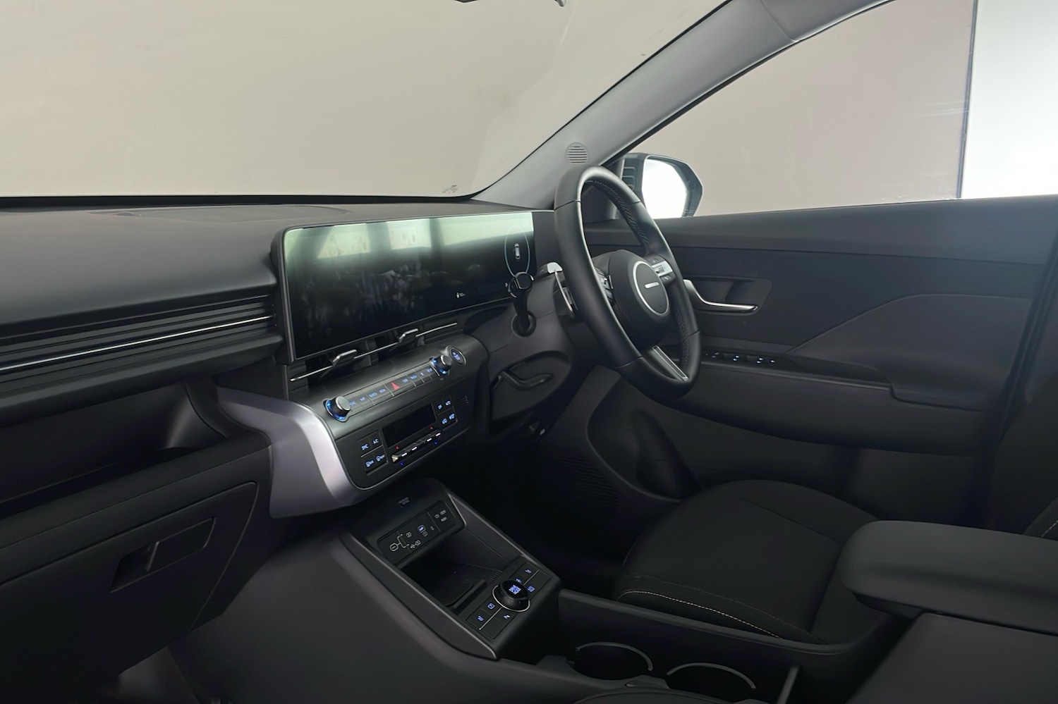 Used Hyundai KONA 2025 for sale - 76502818: Photo 27