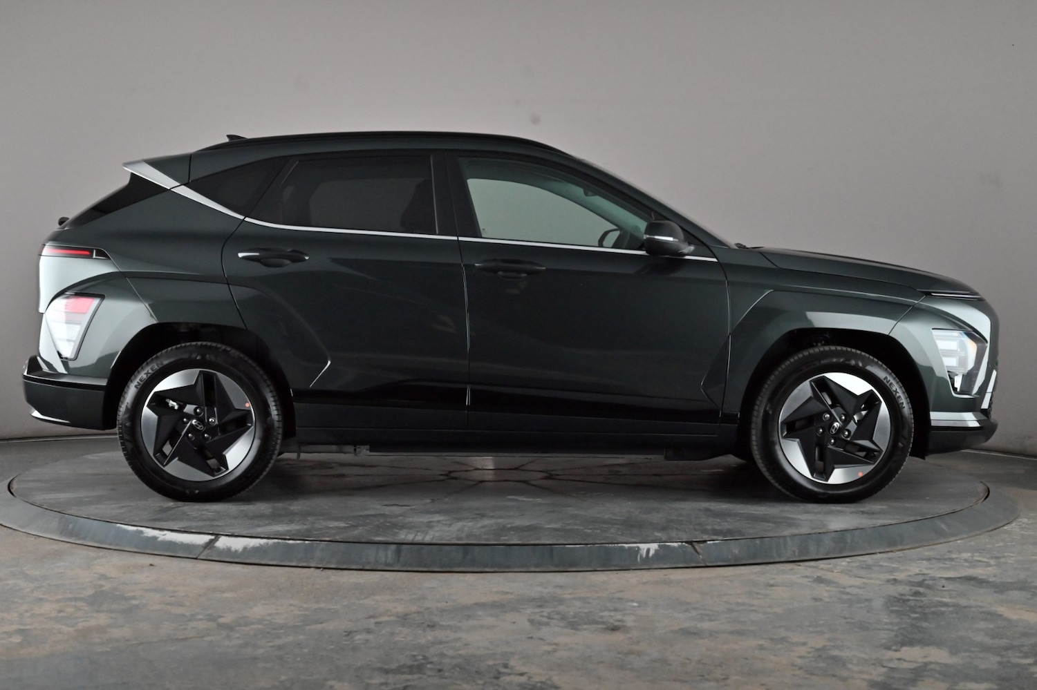 Used Hyundai KONA 2025 for sale - 76502818: Photo 3