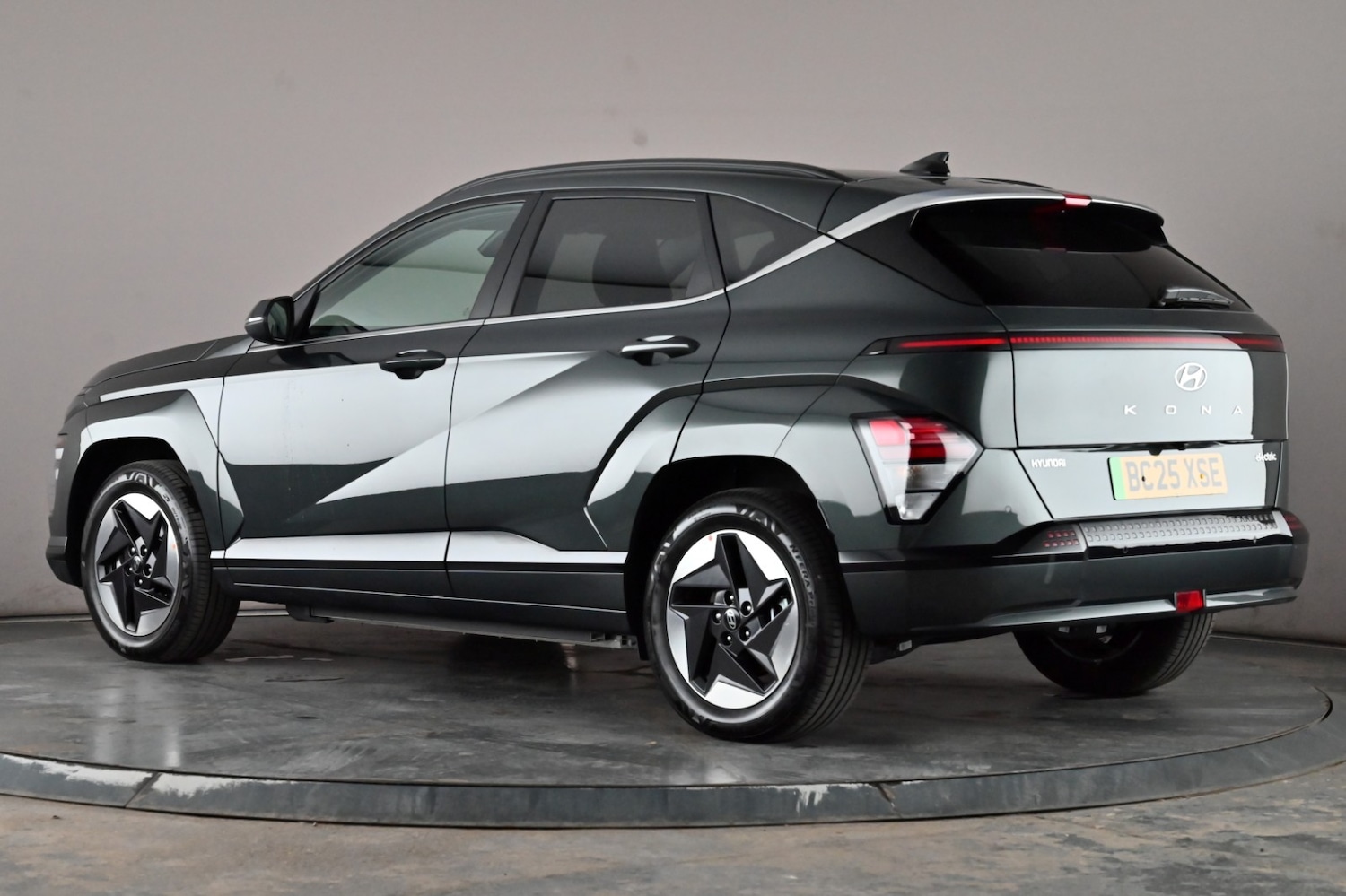 Used Hyundai KONA 2025 for sale - 76502818: Photo 4