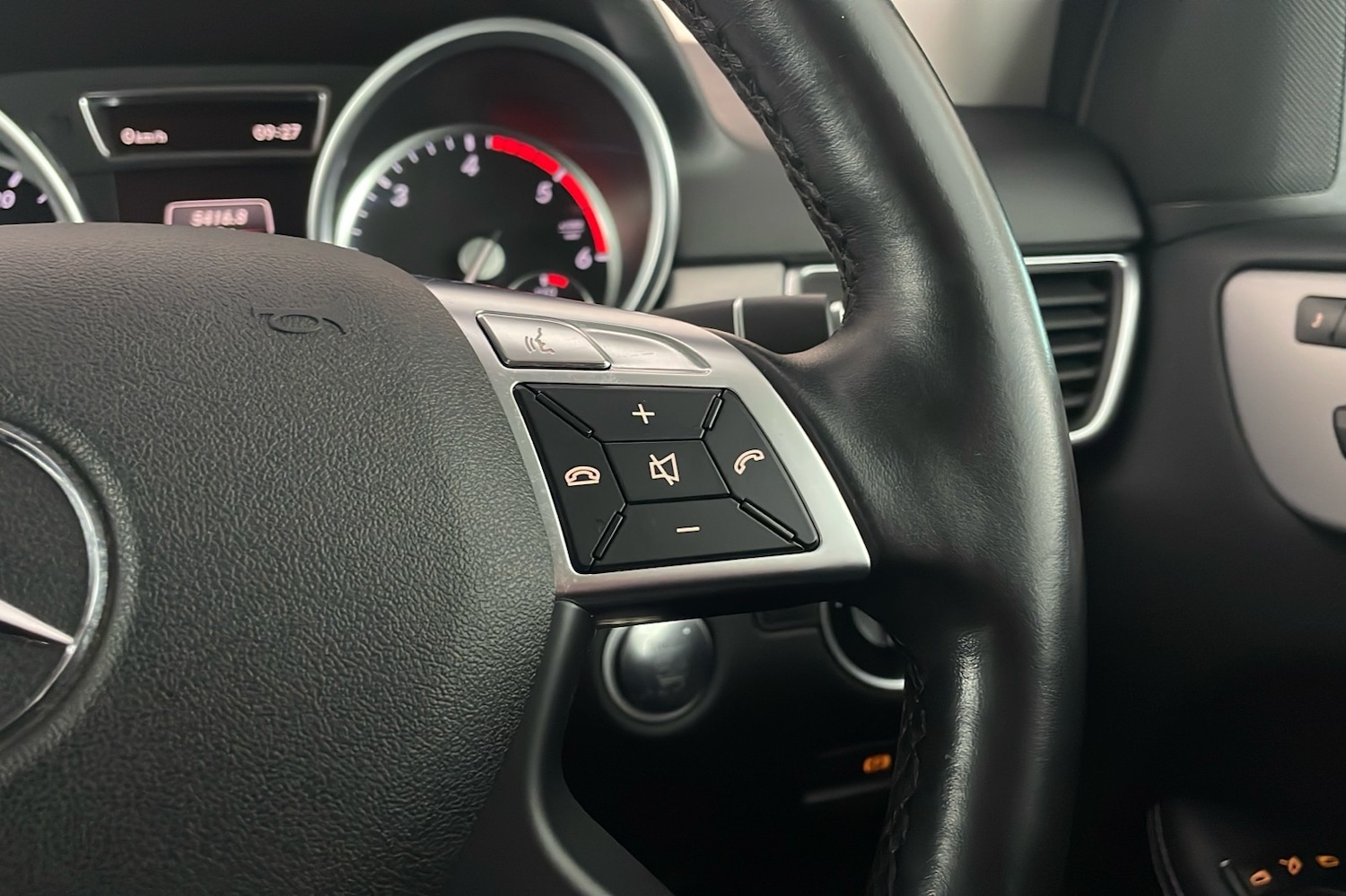 Used Mercedes-Benz M Class for sale - 77328978: Photo 16