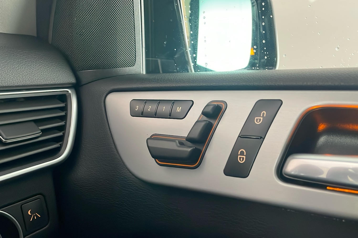 Used Mercedes-Benz M Class for sale - 77328978: Photo 21