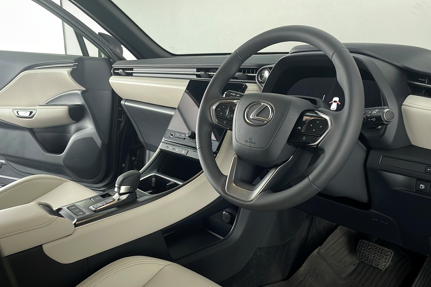 Used Lexus LBX 2025 for sale - 76744594: Photo 9