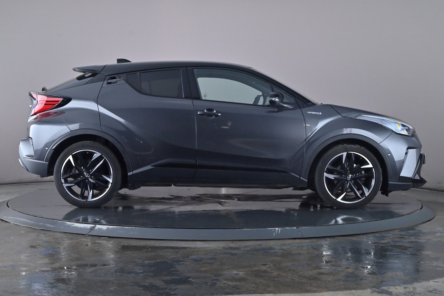 Used Toyota C-HR 2022 for sale - 76621868: Photo 3