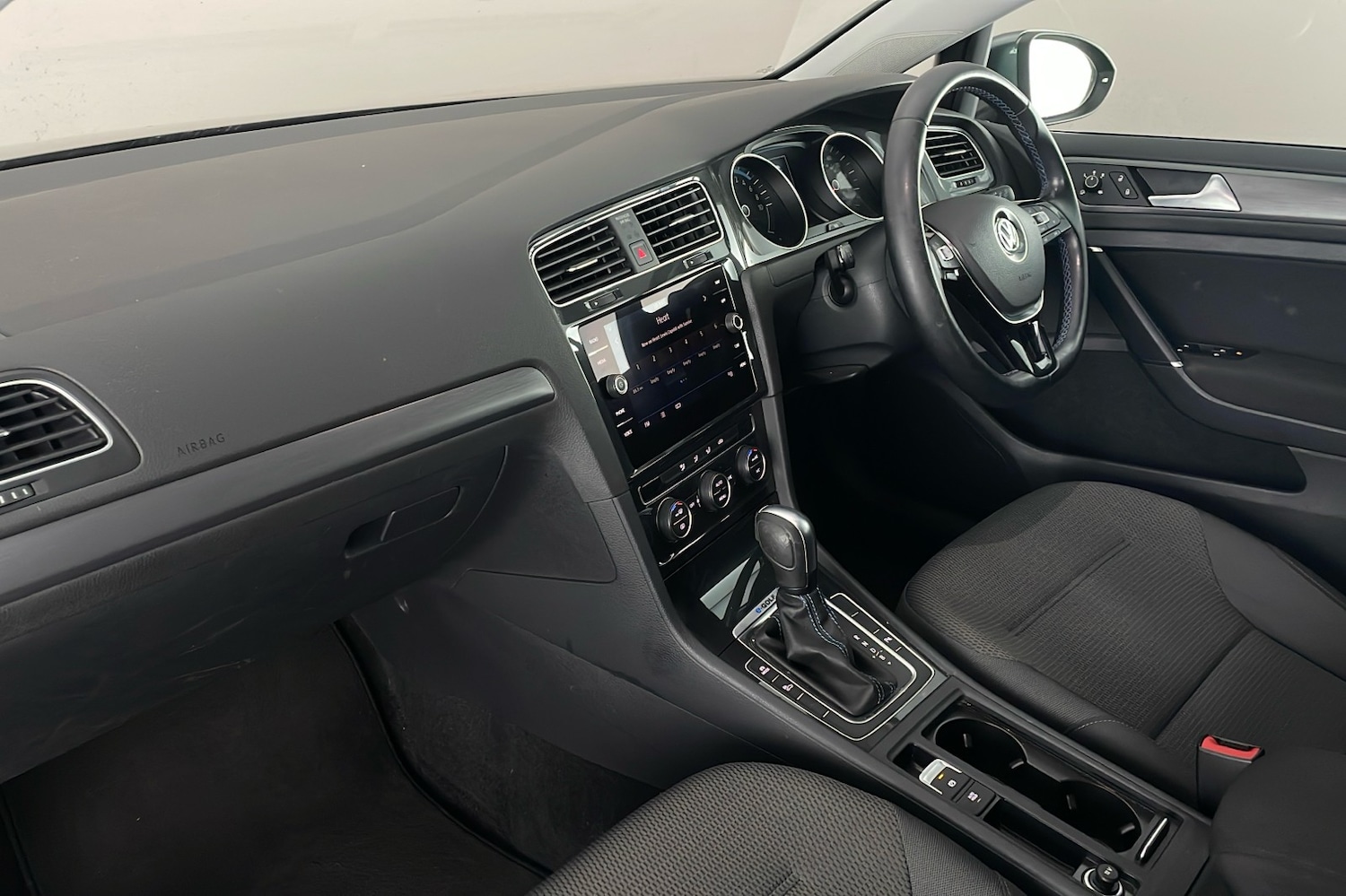 Used Volkswagen Golf 2020 for sale - 76627678: Photo 20