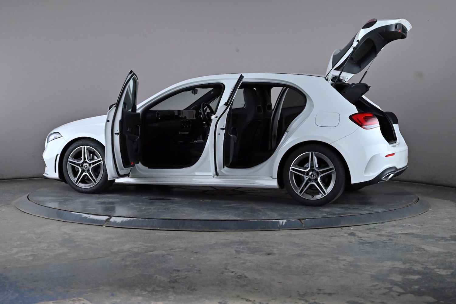 Used Mercedes-Benz A-Class 2019 for sale - 76660298: Photo 64