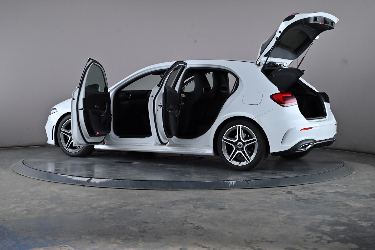 Used Mercedes-Benz A-Class 2019 for sale - 76660298: Photo 65