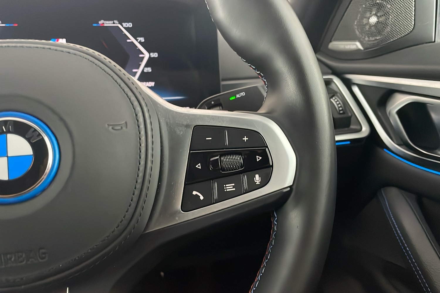 Used BMW i4 2024 for sale - 76211396: Photo 16