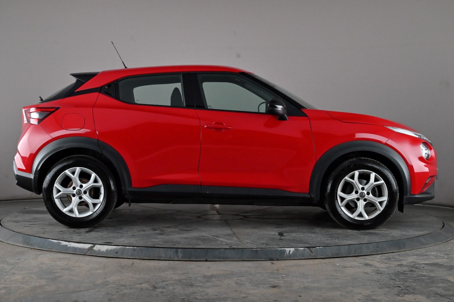 Used Nissan Juke 2020 for sale - 76510560: Photo 3