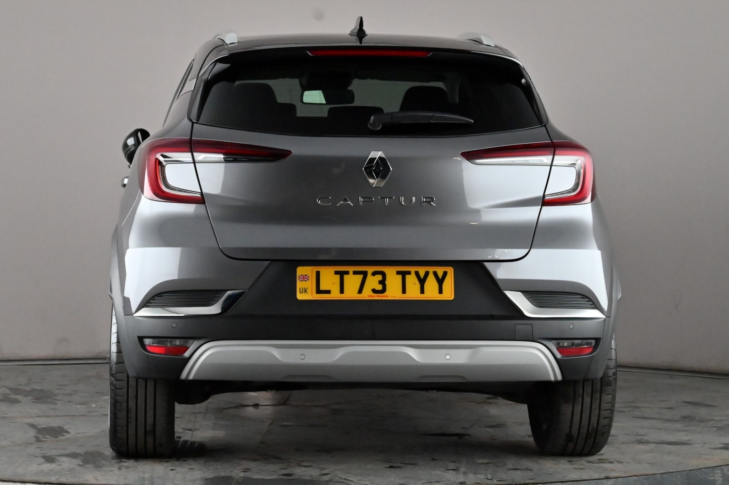 Used Renault Captur 2023 for sale - 76875982: Photo 5