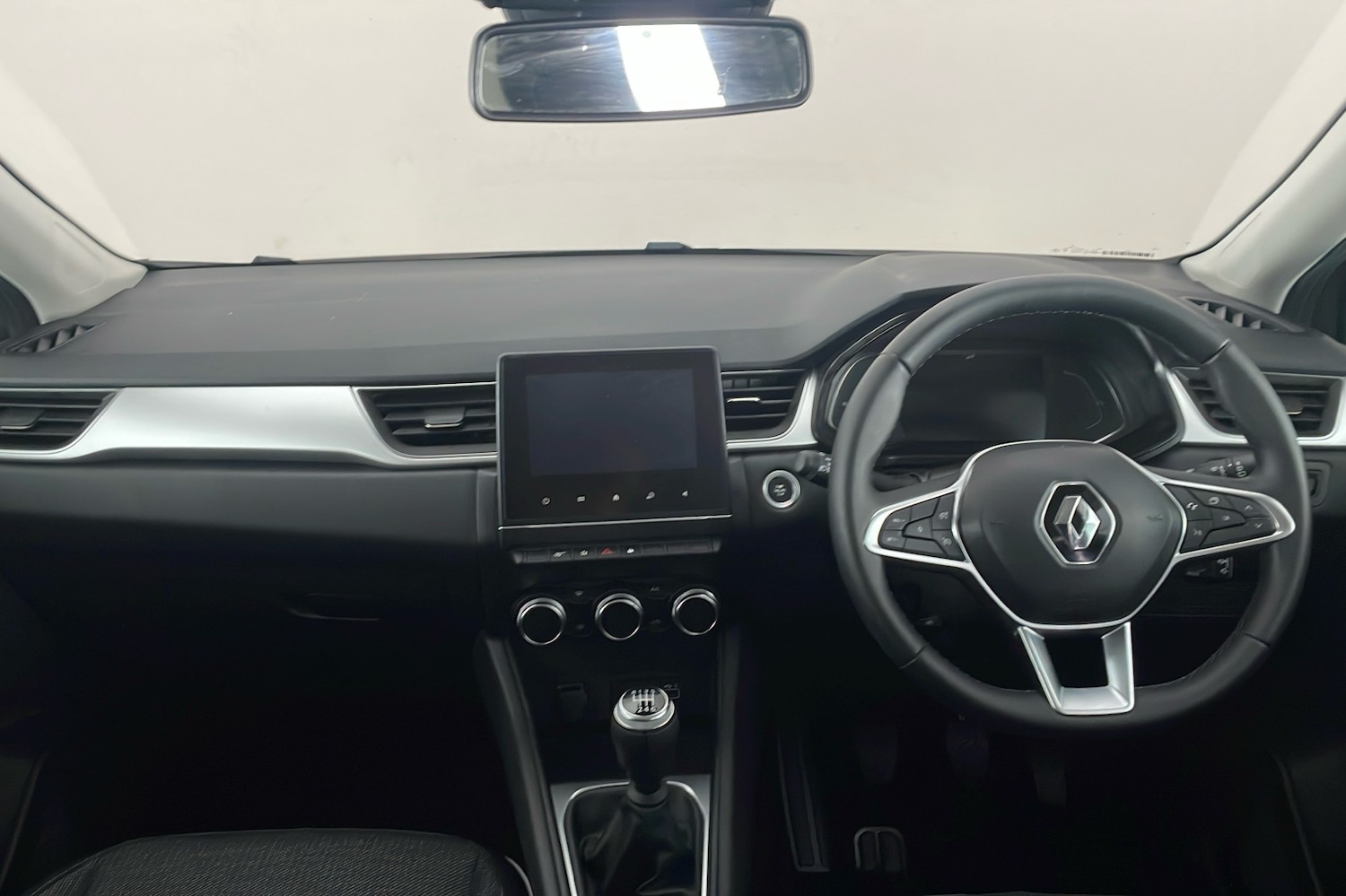 Used Renault Captur 2023 for sale - 76875982: Photo 8